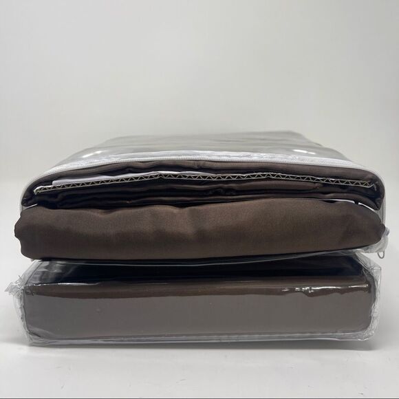 NEW Exclusive Fabrics Grommet Blackout Faux Silk Taffeta 2 Curtains - 50X84 - - Picture 5 of 6